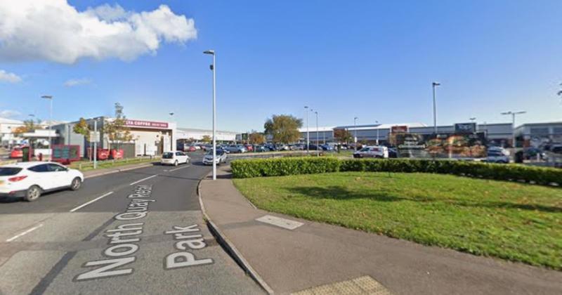 Driver punches car window after narrowly avoiding pedestrians Driver punches car window after narrowly avoiding pedestrians