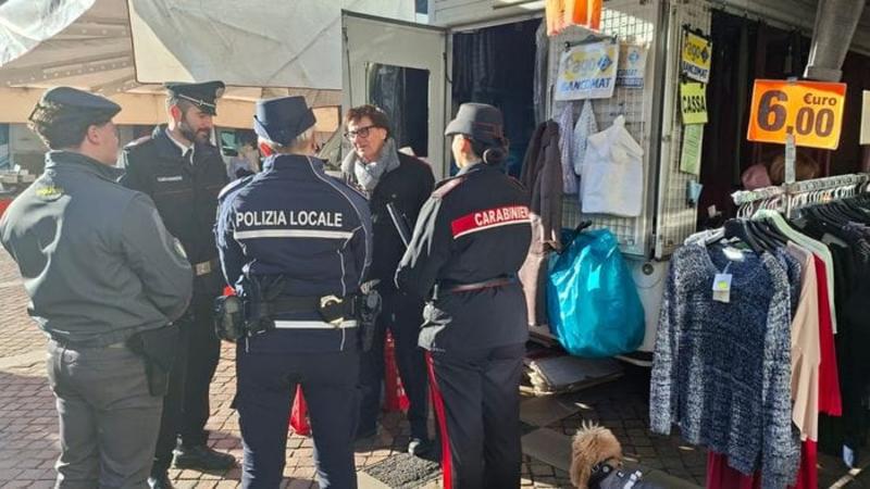 Prevenzione a tu per tu con cittadini e ambulanti