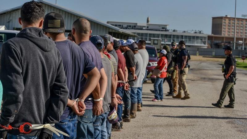 Año 2025: el gran asedio contra migrantes y refugiados