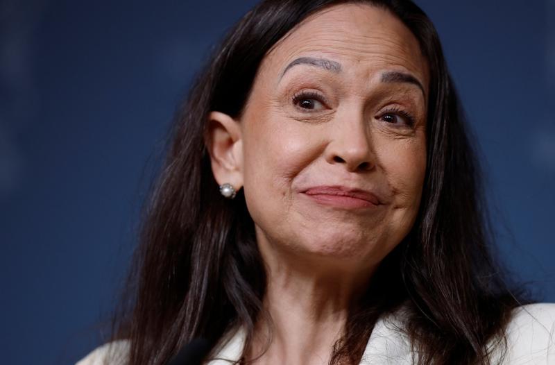 Corina Machado celebra sequestro de Maduro, mas é descartada publicamente por Trump