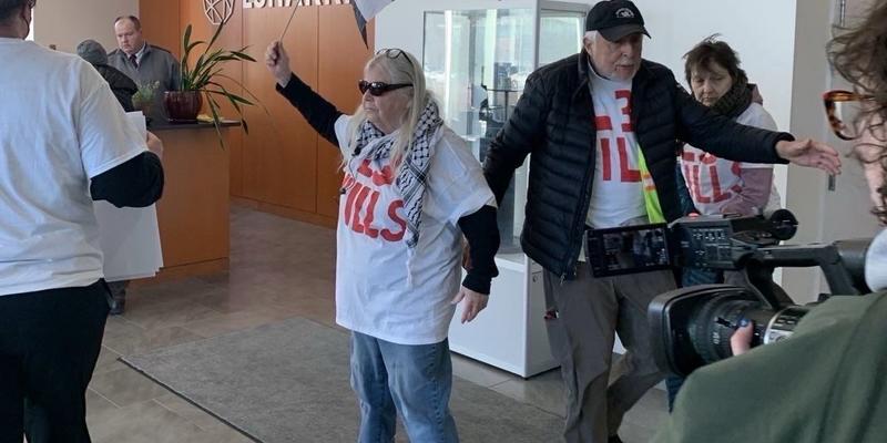 Hope in Northampton: Tiny Protesters Faced Off Against US Military Capitalism... and Won!