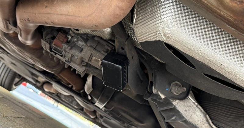 Man arrested after tracker placed on car in broad daylight