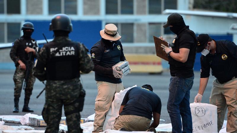 La lotta al narcotraffico? Una scusa. Trump non vuole la democrazia, ma il controllo del Venezuela (che resterà un narco-Stato)