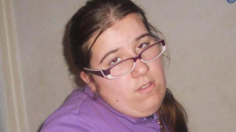 La scomparsa di Daniela Ruggi, vicino a casa spuntano un teschio e un reggiseno. La mamma disperata: “Spero non sia lei”