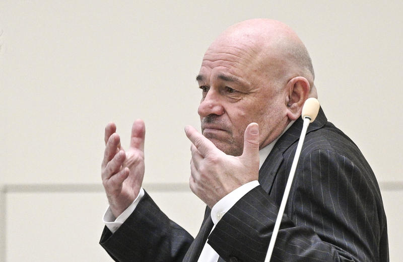 Polittheater nach Drehbuch in Brandenburg