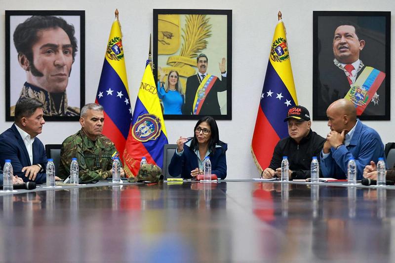 Chavismo sem Maduro compõe com Trump, mas dúvidas persistem