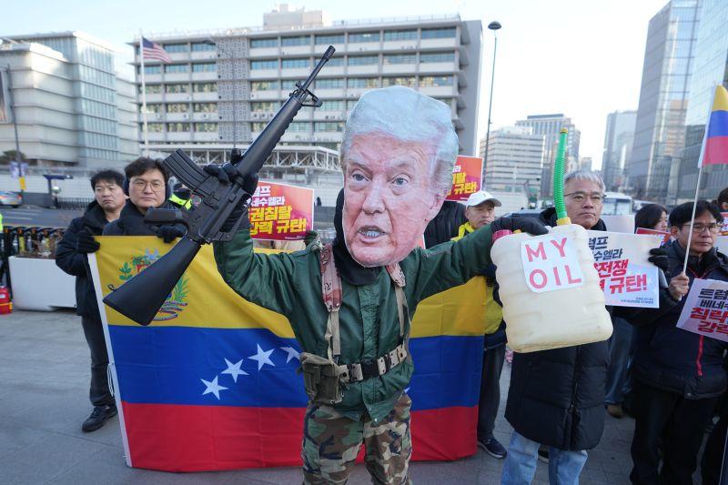 Ден 304: Доктрината Дън (р)о. Канадските дневници на Райна Александрова