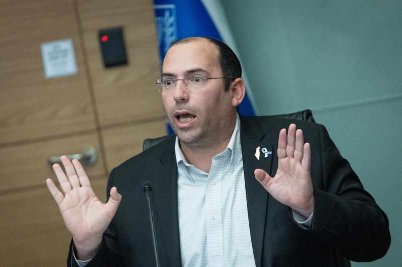 Knesset committee chair seeks to further politicize AG’s position in revised bill