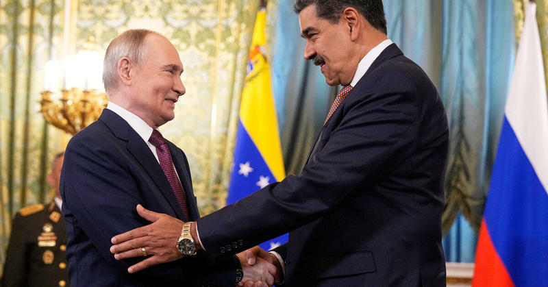 Russia loses ally in Venezuela but hopes to gain from Trump's 'Wild West' realpolitik