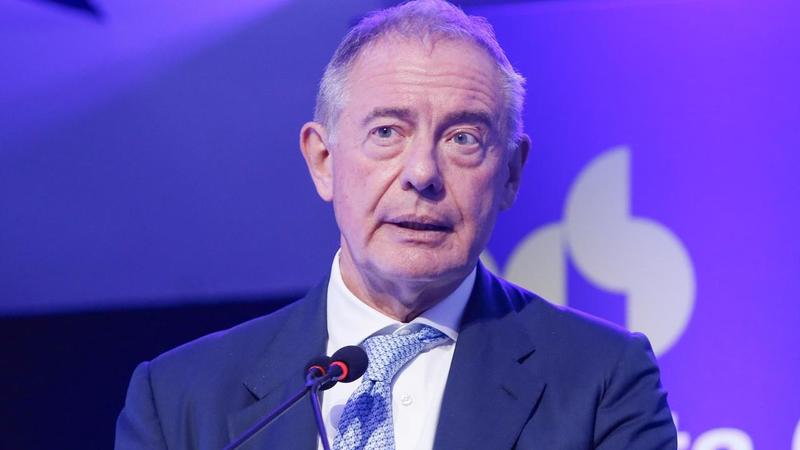 Industria, in un anno sanate 27 crisi. Urso: salvi 14.000 posti di lavoro