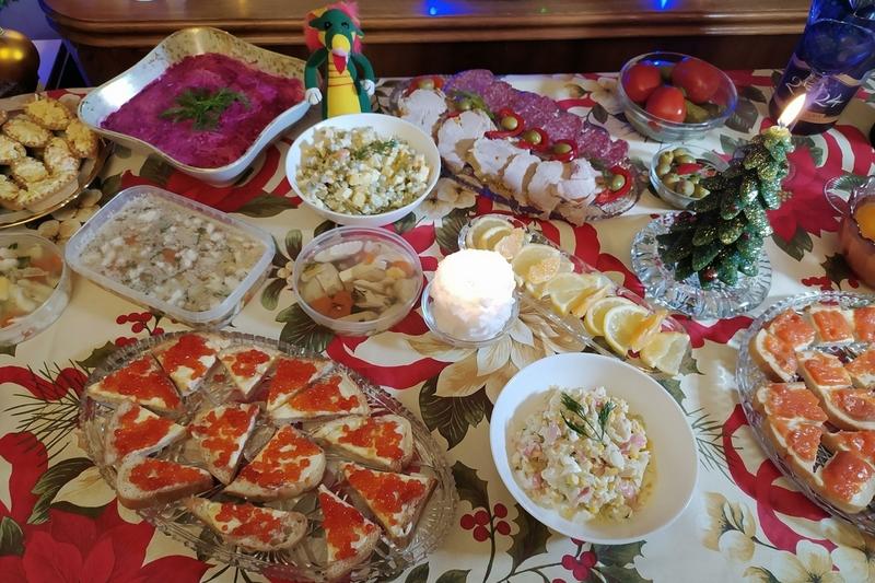 «Может, салатику?»: как дотерпеть в Сочельник до Первой звезды