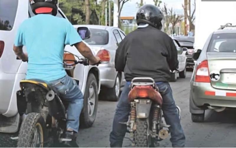 “Hay más motos que jale en las maquilas...”