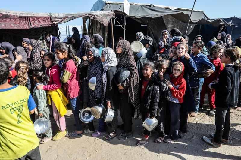 Der Genozid geht weiter: Israel verbietet 37 NGOs, um Gaza auszuhungern