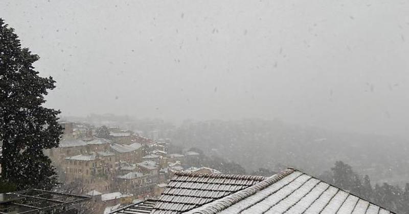 Perugia attiva il Piano Neve 2026: mezzi spargisale e chiusure di alcune vie in centro storico