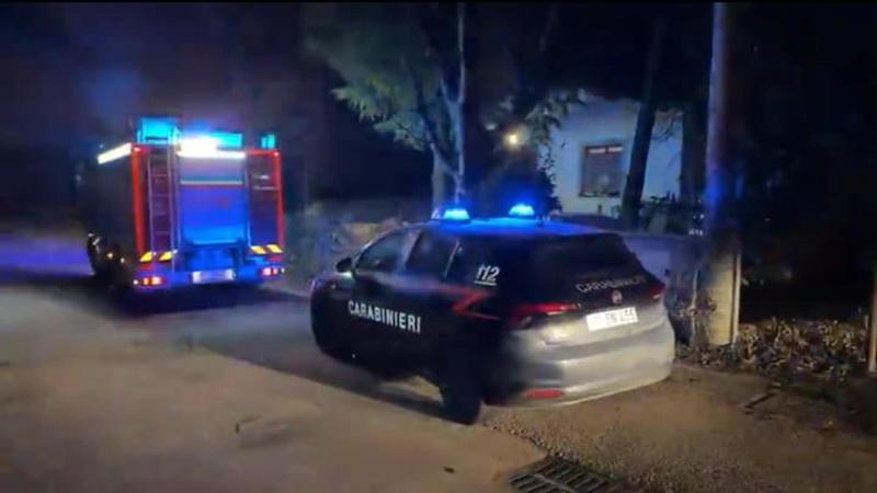 Monossido killer nel cascinale a Biassono: morto un 63enne. “Non aveva soldi per il riscaldamento, bruciava il carbone in un bidone”