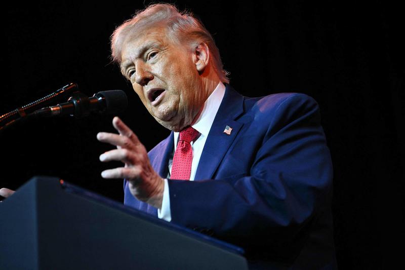 Trump prefere se acertar com chavistas a entregar poder à oposição venezuelana