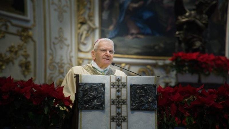 «Con le luci del Natale non si spenga anche la Stella del Natale nei nostri cuori»