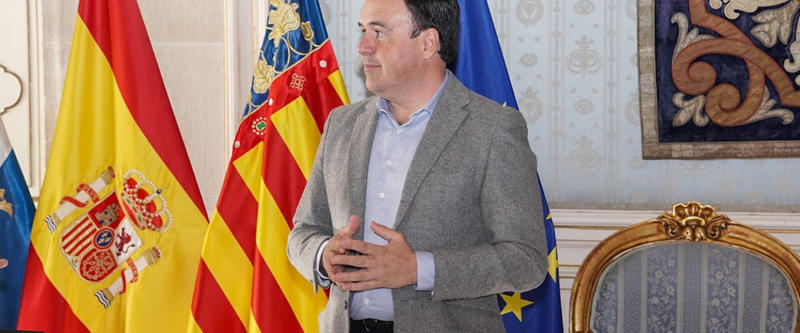 Tijeretazo de Pérez Llorca a la Sanidad Pública: multiplica el presupuesto para la cirugía en la privada