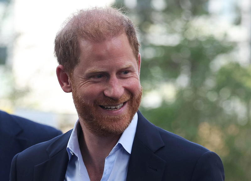 Harry torna in UK con Archie e Lilibet: pronto l’incontro con Re Carlo