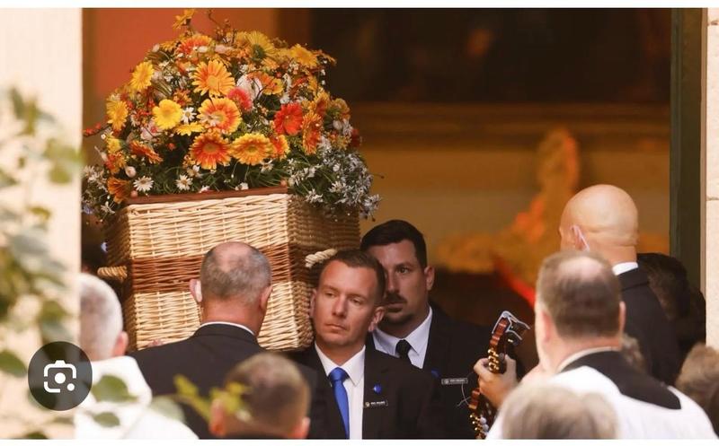 Bir T.C. vatandaşı vasiyetine “hasır tabut” yazabilir mi?