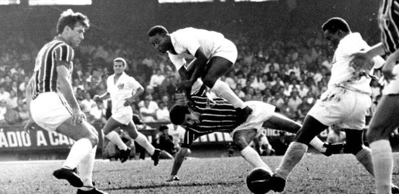 Roberto Dias, melhor marcador de Pelé e maior jogador do SP, faria 83 anos