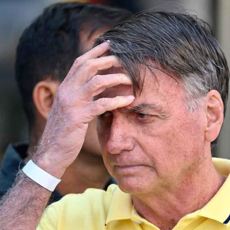 Com saúde debilitada, Bolsonaro preso alavanca candidatura de Flávio