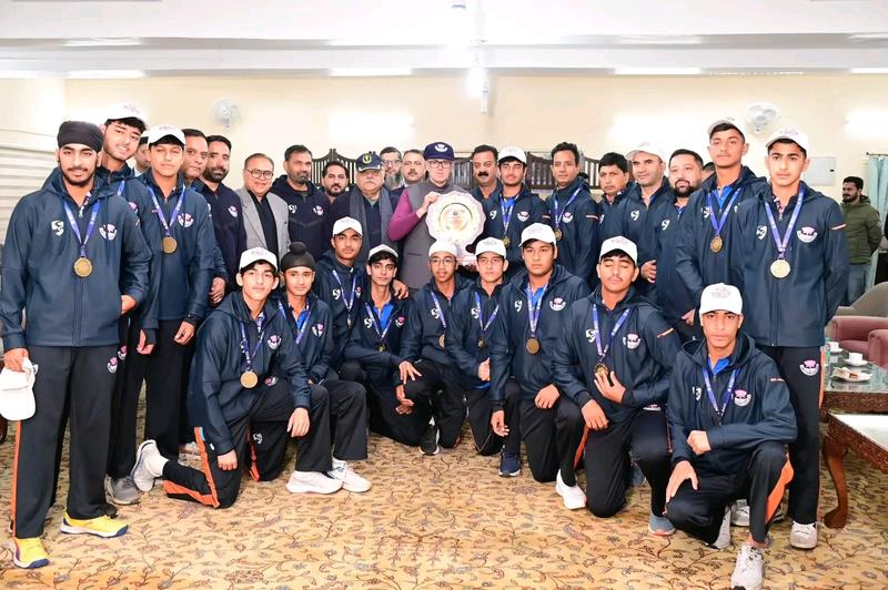 CM Omar felicitates victorious J&K under-16 cricket team