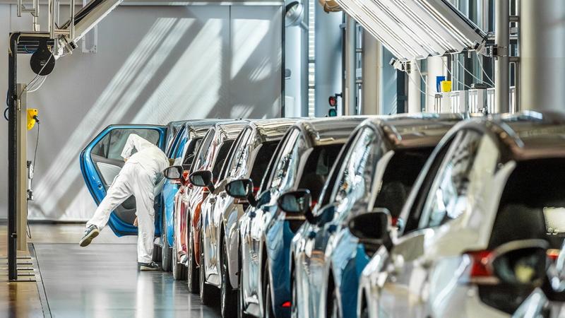 Ökonomie | Geht die deutsche Wirtschaft 2026 endgültig vor die Hunde? Das ist eine Frage der Macht!