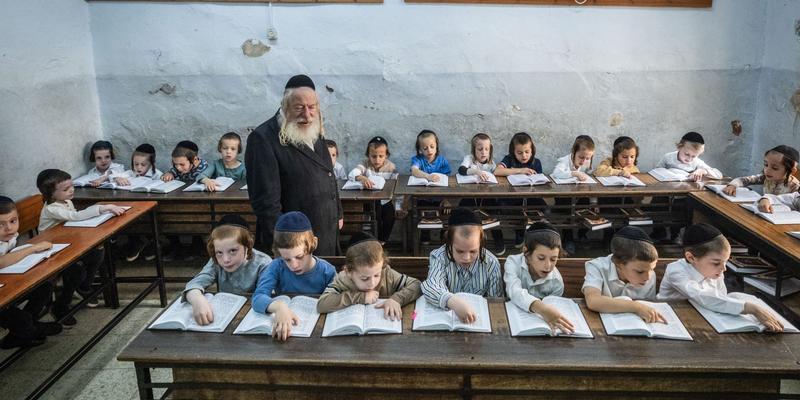 Eine Milliarde für Schulen ohne Kernfächer