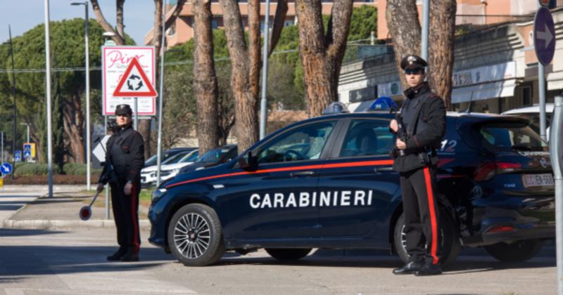 Sorpreso con cocaina nell'auto: arrestato 23enne
