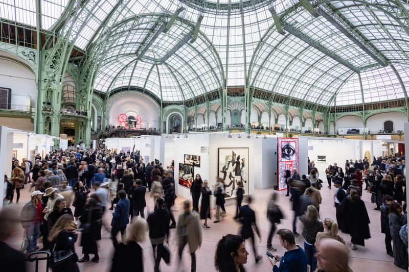 Art Fairs at a Turning Point: Why Galleries Can’t Afford to Go—but Can’t Afford to Stop