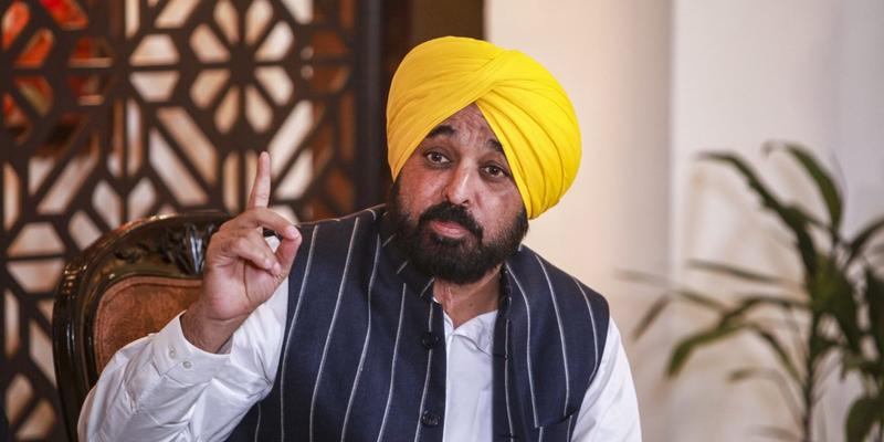 Punjab: Journalists, RTI Activist Booked Over CM Chopper Misuse Report Move HC