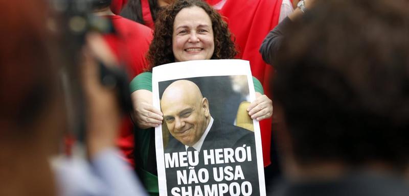 8 de janeiro: lembrar para que nunca mais aconteça