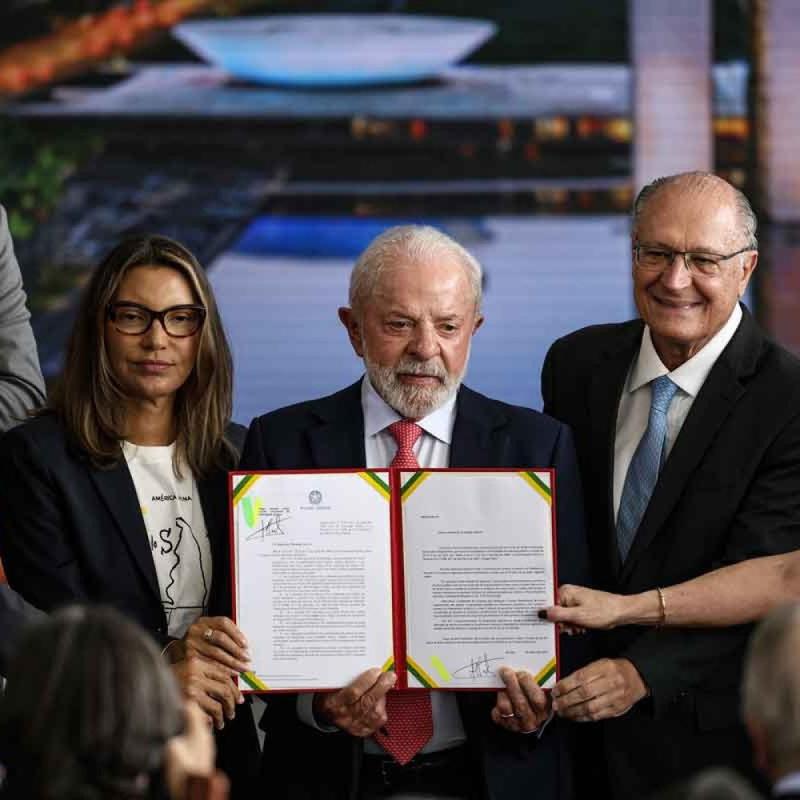 Lula veta dosimetria para Bolsonaro e confronta o Congresso