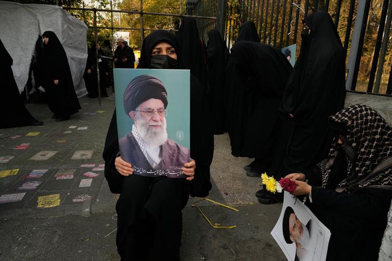 As unrest in Iran spreads, leaders face legitimacy crisis with no easy way out