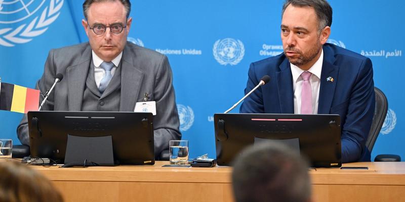 Außerhalb des Völkerrechts