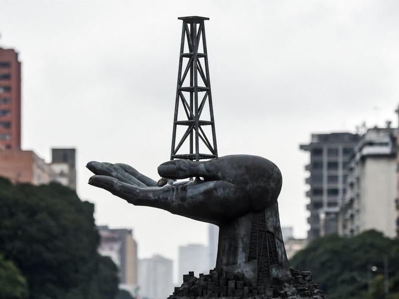 Jack Mintz: No need to panic yet. Alberta will sell its oil for now