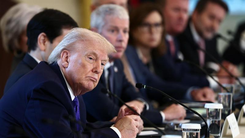 Trump incontra i petrolieri alla Casa Bianca: “Gli Usa decideranno quali compagnie lavoreranno in Venezuela”