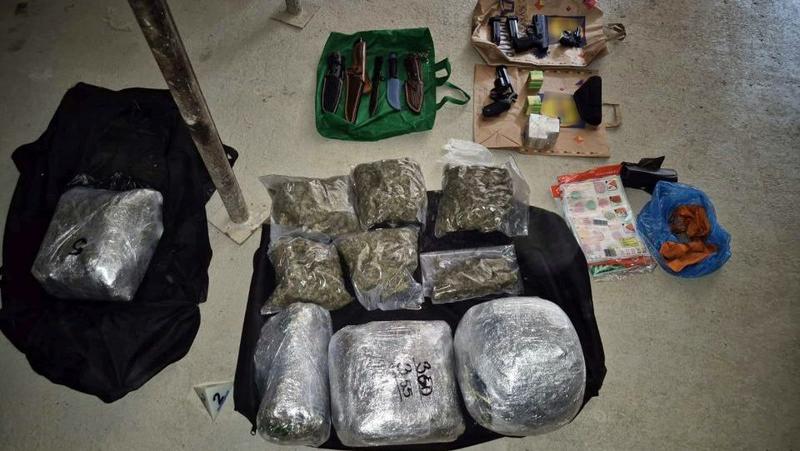 Zaplenjeno četiri kilograma droge