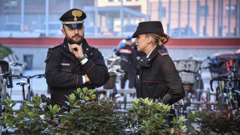 Due vittime del freddo in tre giorni: l’allarme dei passanti a Cadorna, senzatetto morto in pieno centro