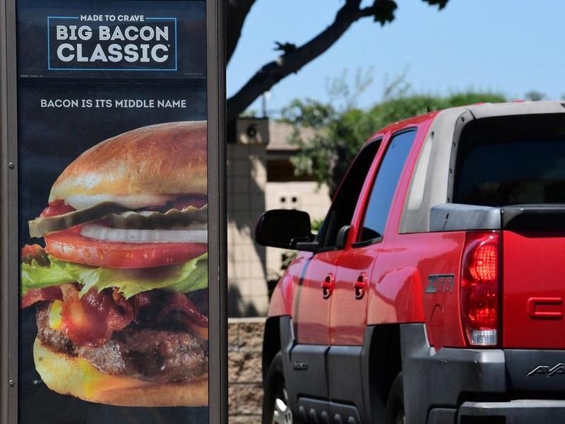 Opinion: Canada could lose 4,000 restaurants in 2026