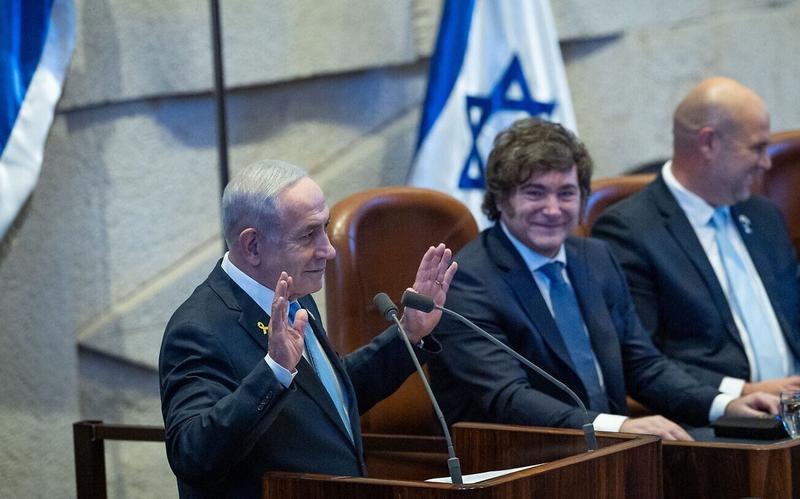 Report: Argentina halts Jerusalem embassy move over Falklands drilling dispute