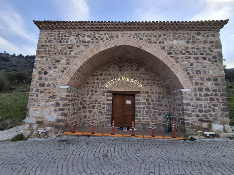 MANİSA SOHBETLERİ-4: ALLAH'A YARDIM EDİLİR Mİ?