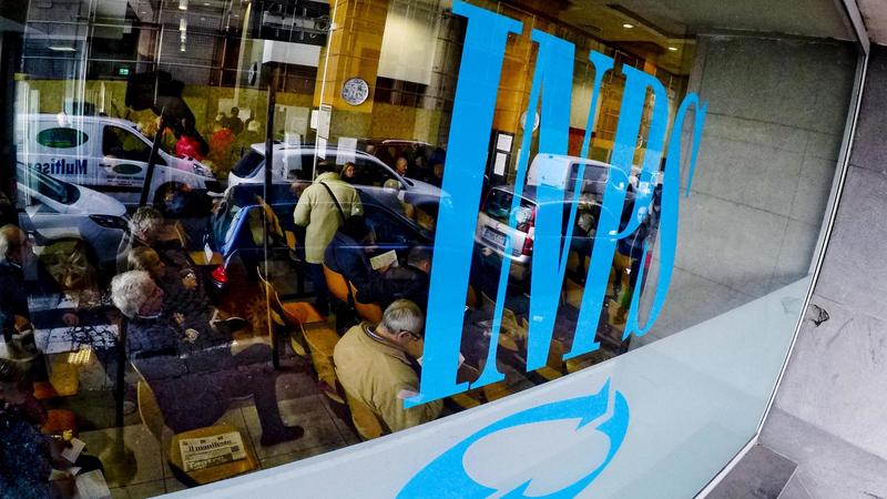 Tfr e fondi pensione, ora vale l'adesione automatica: cosa cambia per lavoratori e imprese