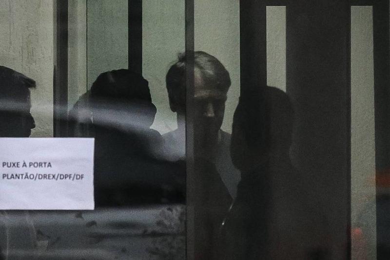 Reclamação de Bolsonaro sobre barulho poderia ser transferida a médicos