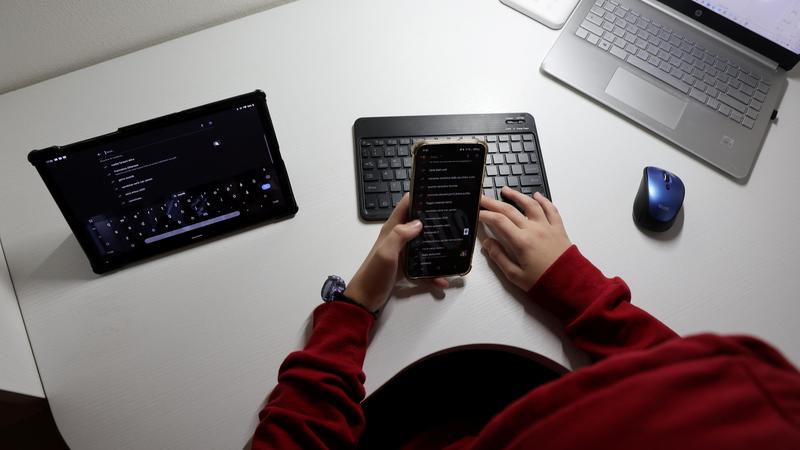 “Rincari fino a 60 euro l’anno sulle tariffe telefoniche”. I conti del Codacons