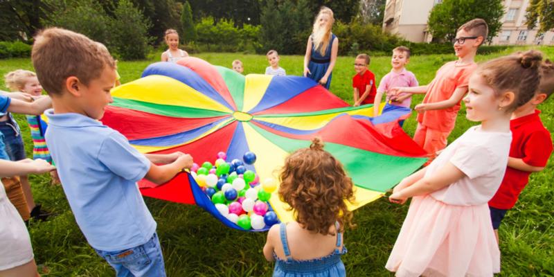 How those giant colorful parachutes became a gym staple in the '80s and '90s