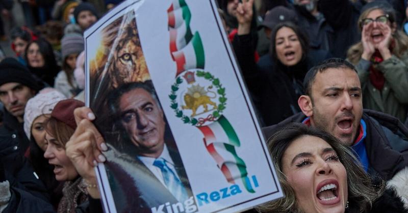 Iran protest death toll rises as alarm grows over crackdown 'massacre'