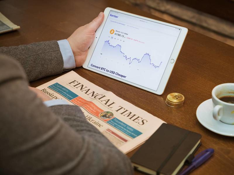 L'attacco politico della stampa British