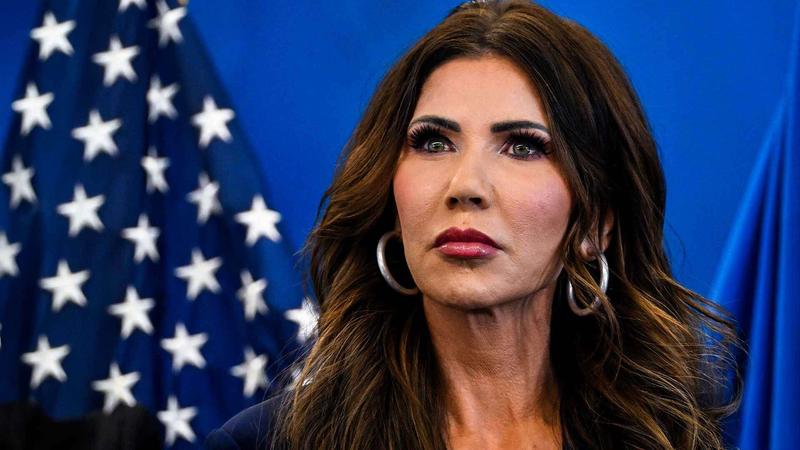 The ICE Agent Who Killed Renee Good Disregarded Traffic Stop Guidelines